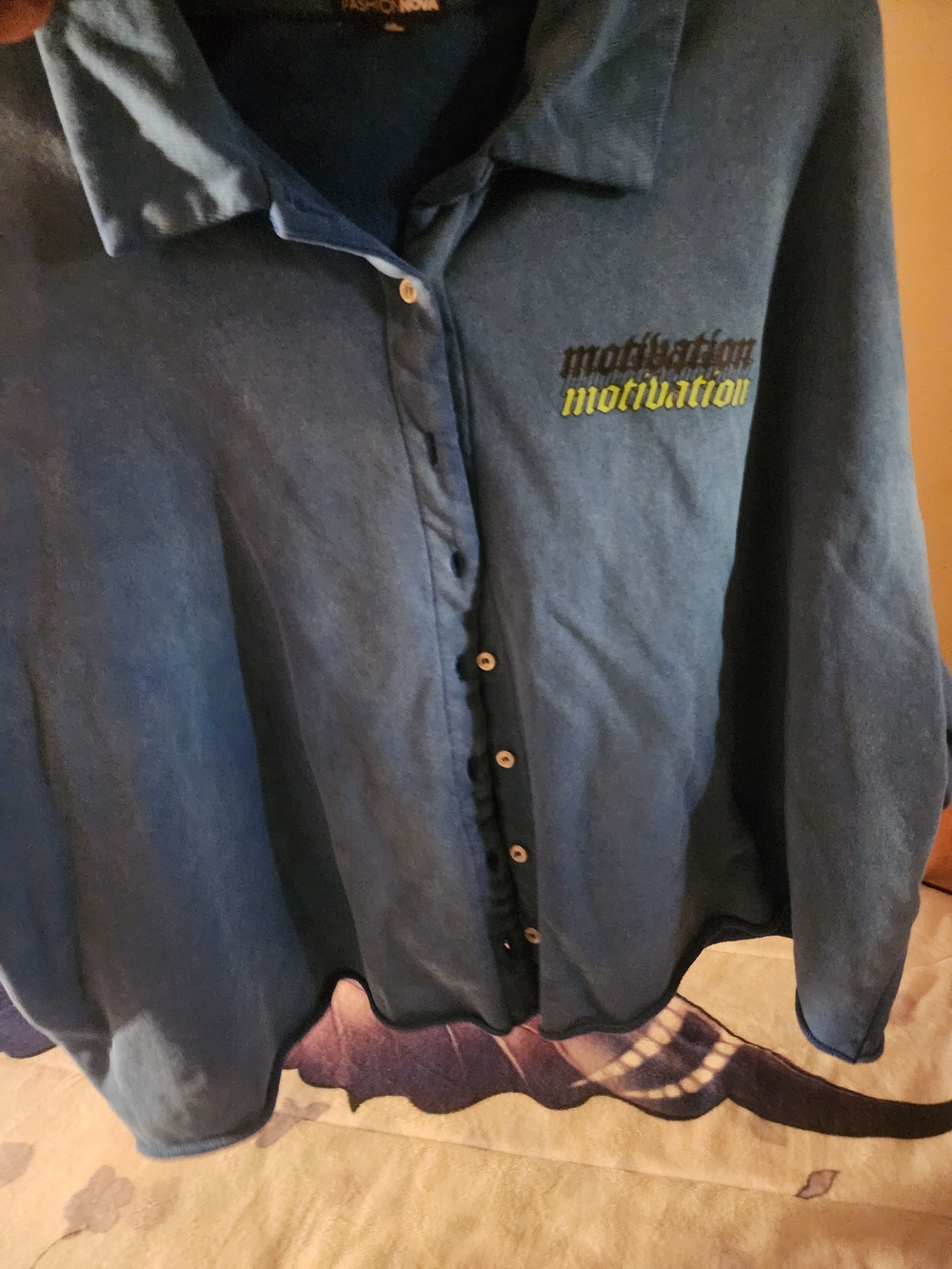 Crop Top Blue Button-Up Shirt with 'motivation' Embroidery